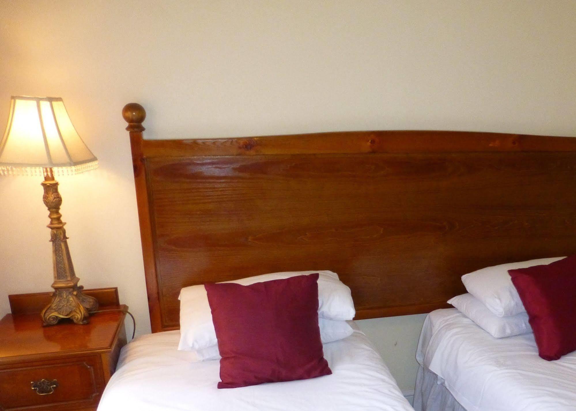 The Atherstone Red Lion Hotel Buitenkant foto