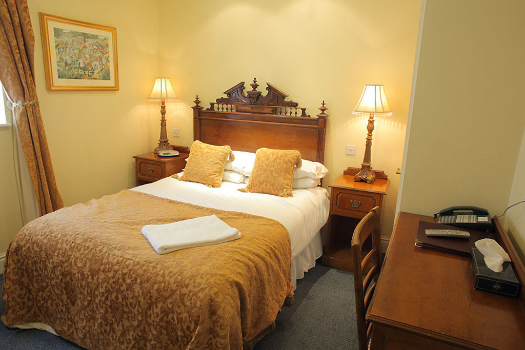 The Atherstone Red Lion Hotel Buitenkant foto
